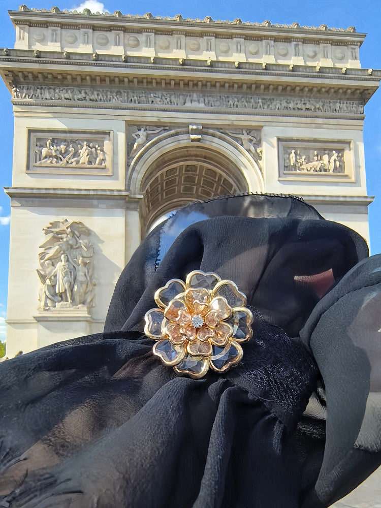 🌸 Blush Crystal Beaded Floral Brooch