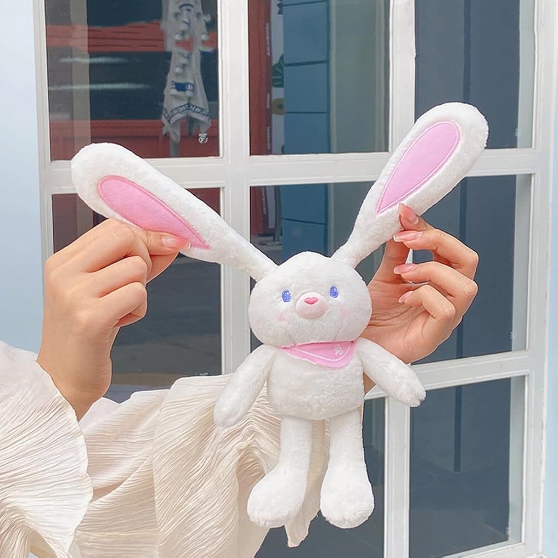 Pull ear bunny keychain