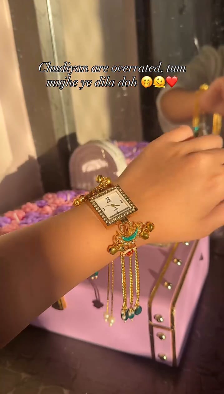 Radiant Charm Kundan Statement Watch